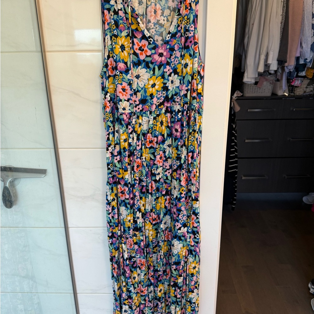 Storia Multicolor Floral Dress